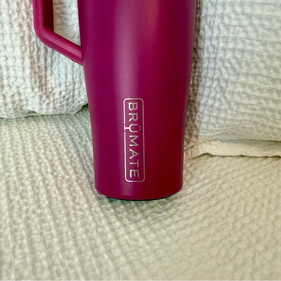 NWT BrüMate Dragon Fruit 40oz Era Tumbler - Picture 4 of 10